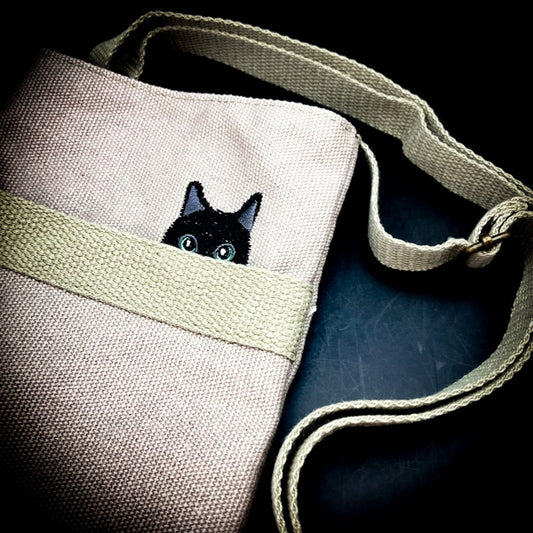NEW・願いを叶えるバッグ【限定・秘密ルート品・高等黒魔術】ブラックキャットの冴眼