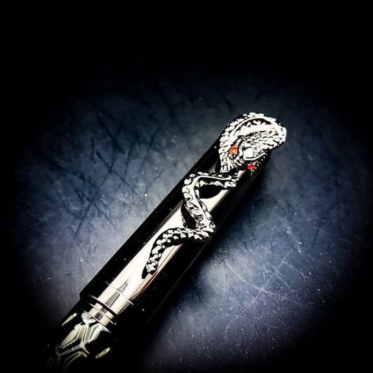 NEW・邪悪者を腐敗【召喚呪術】呪いの銀蛇＜ペン＞