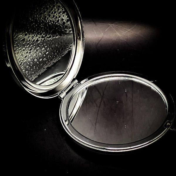 輝光・魔鏡・勝利・人生勝者【最強激レア・極高等魔術】魔女の肖像＜NEW・ミラー＞