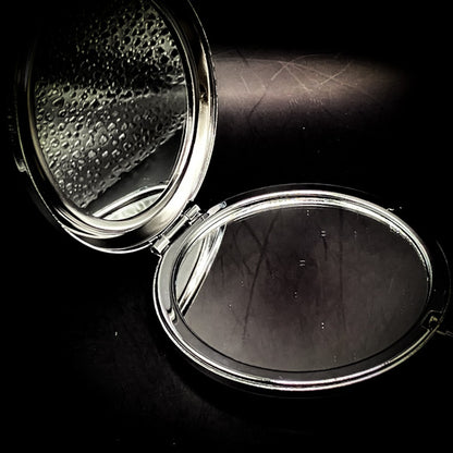 輝光・魔鏡・勝利・人生勝者【最強激レア・極高等魔術】魔女の肖像＜NEW・ミラー＞