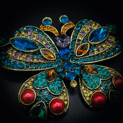 蝶魔術、断たれた因果は必ず還る　黒魔術アクセサリー【メタモルフォーシス・パピリオ】